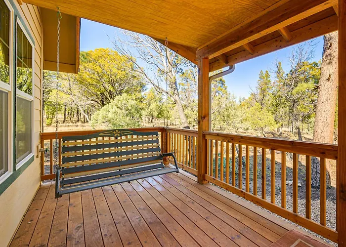 Peaceful Blue Ridge W/ Wraparound Deck! Holiday home *